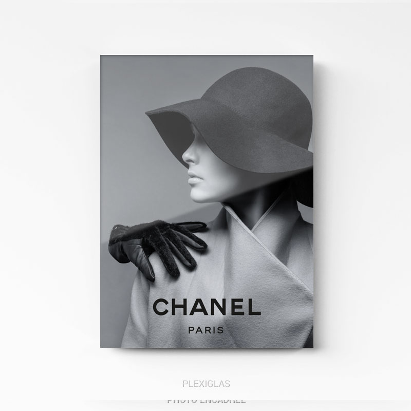 Tableau Chanel Femme sur plexi