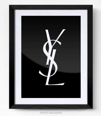 Tableau design logo Yves Saint Laurent cadre photo